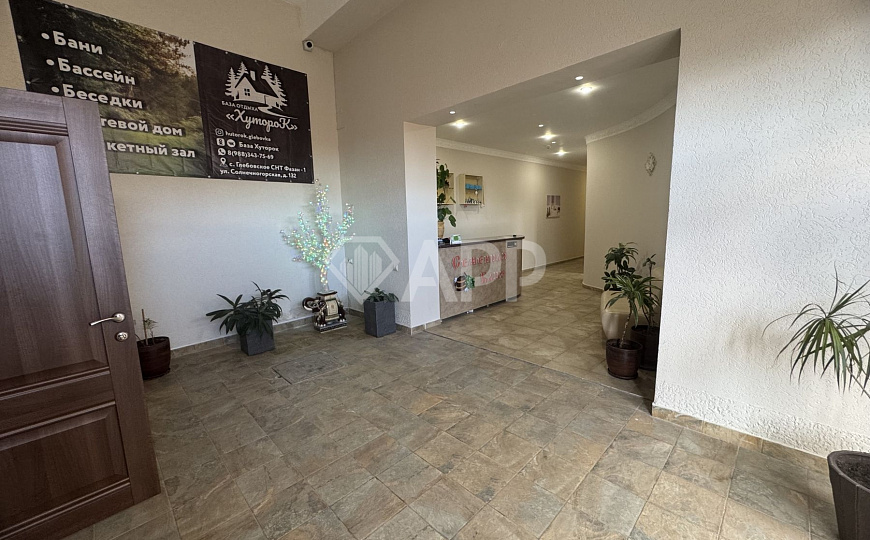 Продам отдельно стоящее здание, 702,4 м² фото