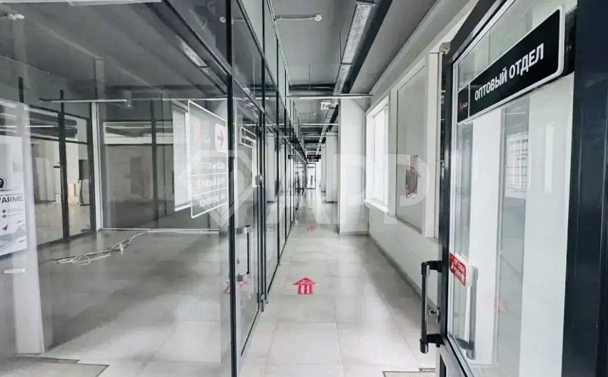 Сдам торговый центр, 700 м² фото
