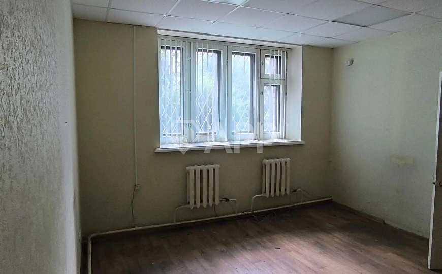 Сдаю 70 м² на первой линии! фото