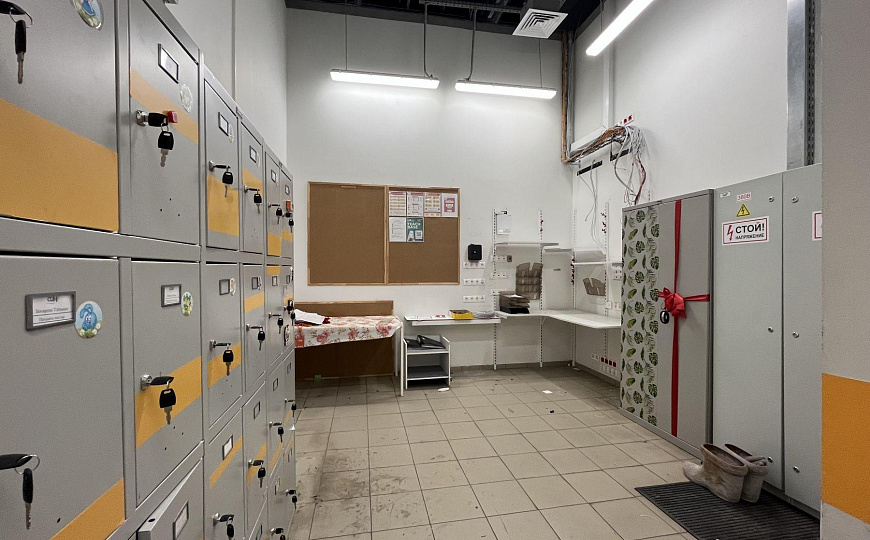 Торговый центр, 1 246 м² фото