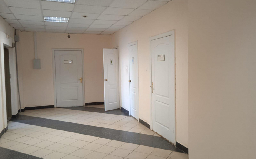 Сдается складское помещение 1700 м² фото