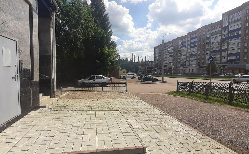 помещение с подсобкой фото