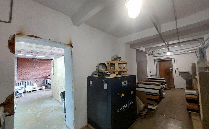 Продам производственное помещение  1 924.6м² фото