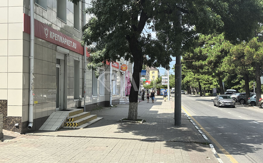 Продам торговое помещение, 75 м² фото