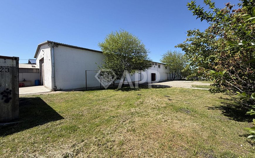 Продаю производственное помещение, 940 м² на 30 сот. фото