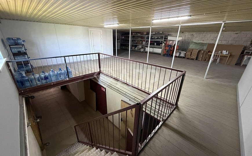 Продаю производственное помещение, 940 м² на 30 сот. фото
