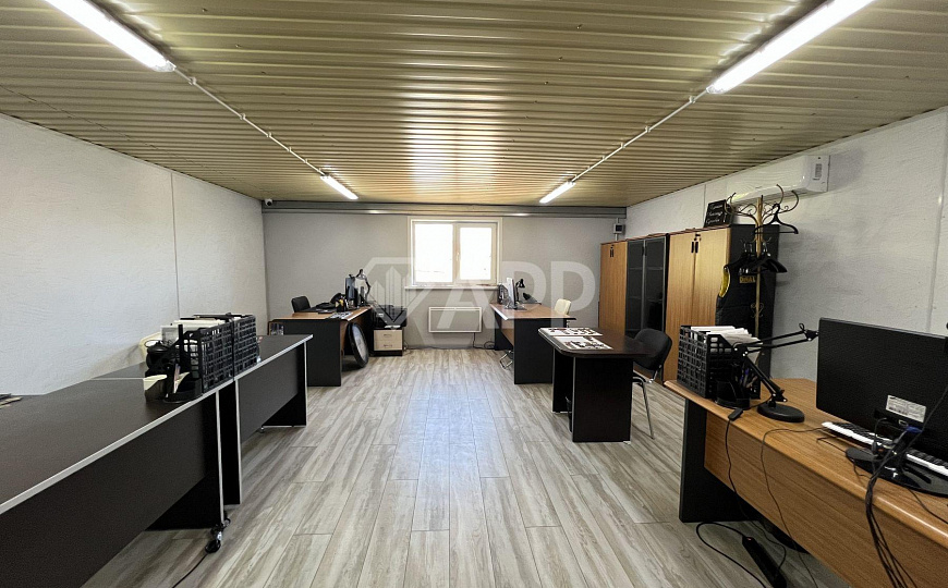 Продаю производственное помещение, 940 м² на 30 сот. фото