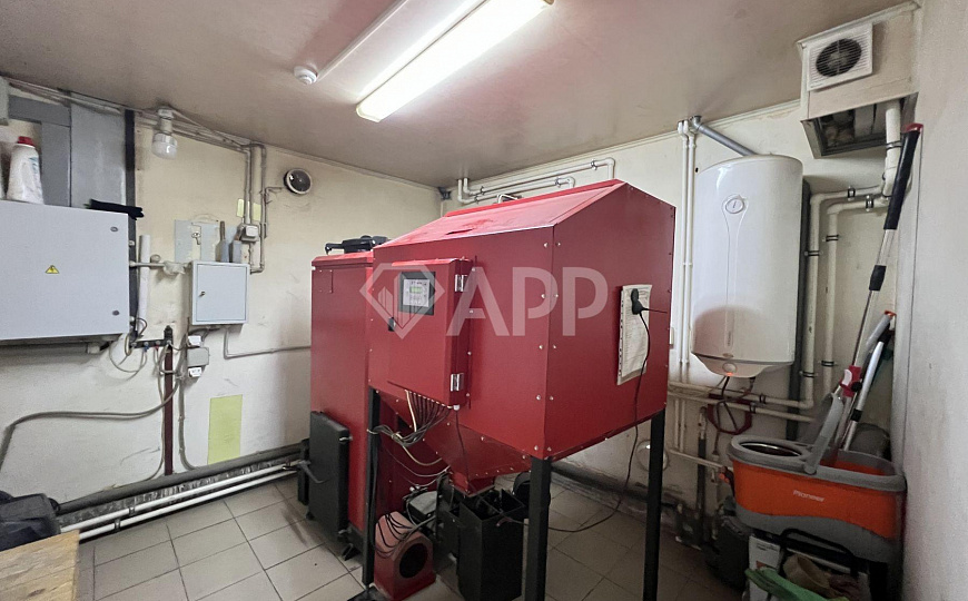 Продаю производственное помещение, 940 м² на 30 сот. фото