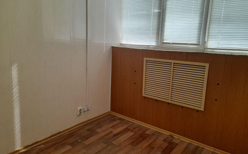 Здание, 2300 м2. фото