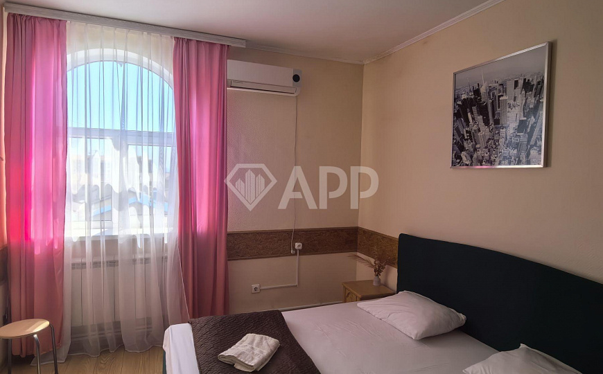 Продам гостиницу 1 200 м² фото