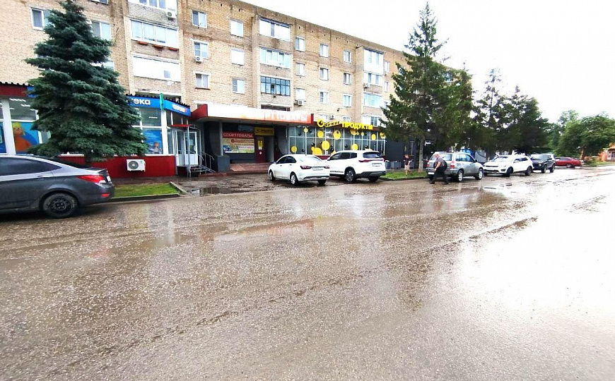 Торгово-офисное помещение 650 м2 фото