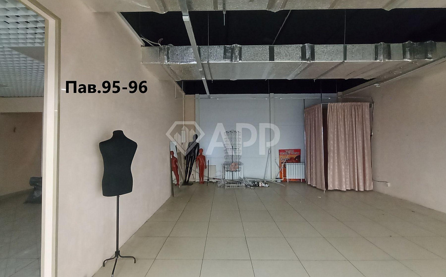 Сдам Помещение в ТЦ Самолёт, 143.5 м²   фото