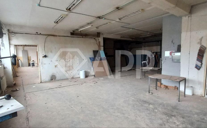 Сдам теплое светлое помещение фото