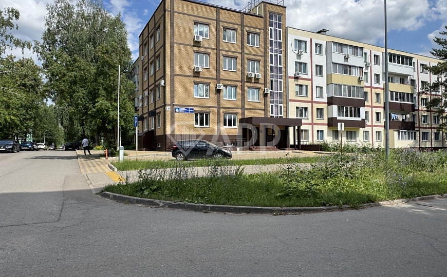  Офисное помещение в аренду  135м2 фото