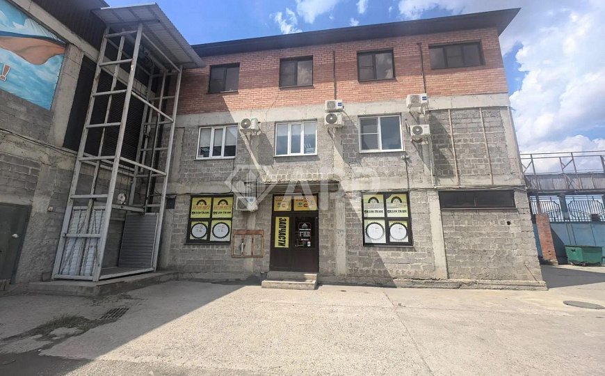 Сдам отдельно стоящее здание, 427 м² фото