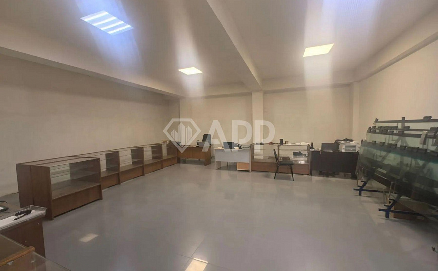 Сдам отдельно стоящее здание, 427 м² фото