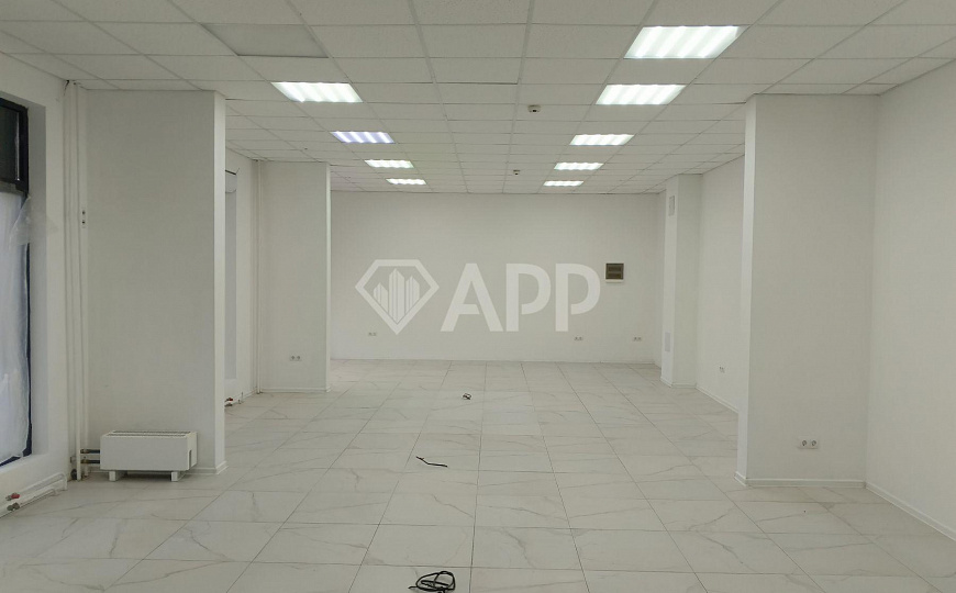 Сдаю торговое помещение, 80 м² фото