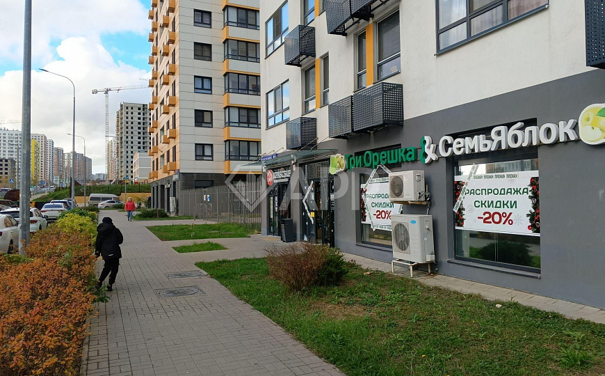 Сдаю торговое помещение, 80 м² фото