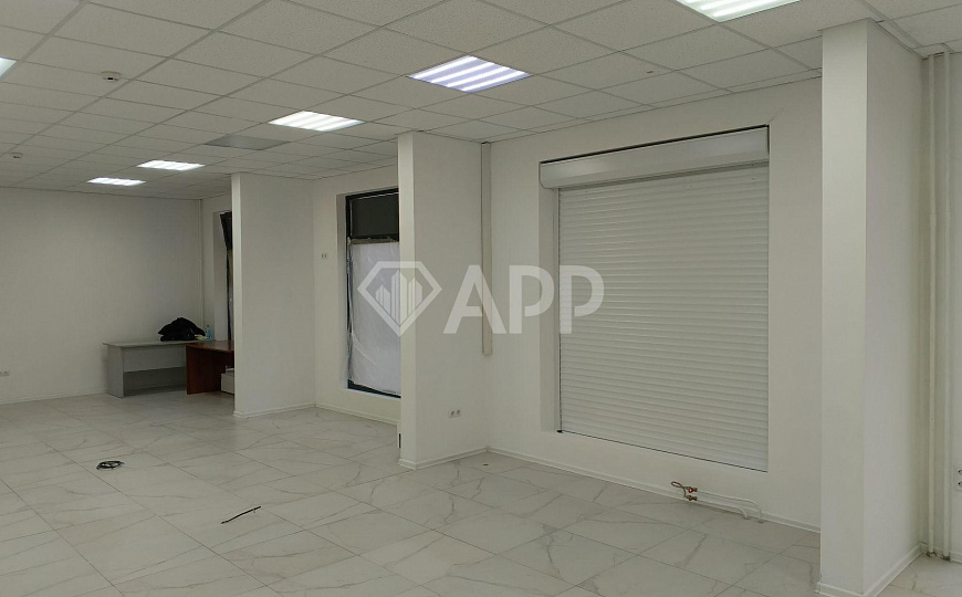 Сдаю торговое помещение, 80 м² фото