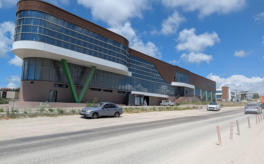 Продам торговый центр, 6 000 м² фото