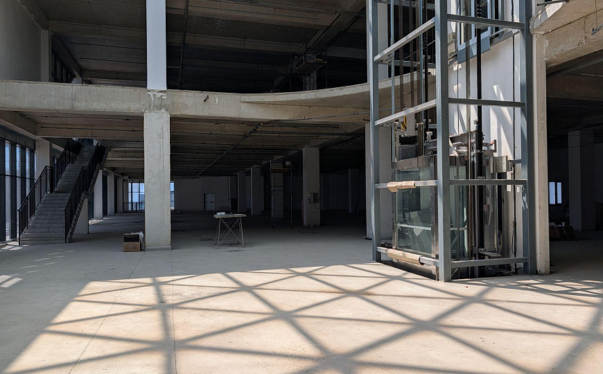 Продам торговый центр, 6 000 м² фото