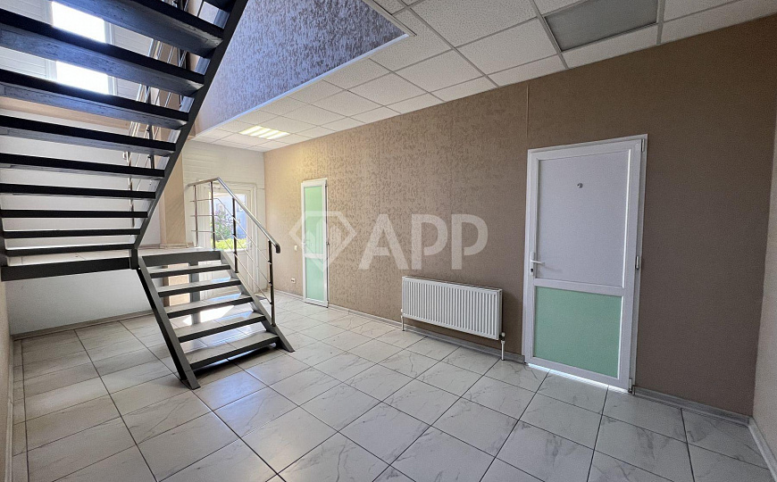 Сдаю складское помещение с офисом на 1-й линии, 648 м² фото