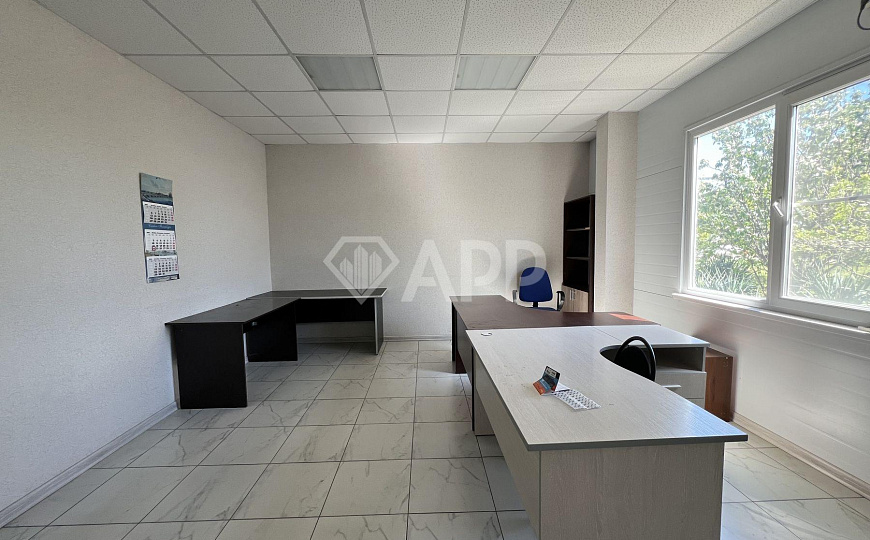 Сдаю складское помещение с офисом на 1-й линии, 648 м² фото
