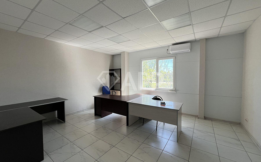 Сдаю складское помещение с офисом на 1-й линии, 648 м² фото