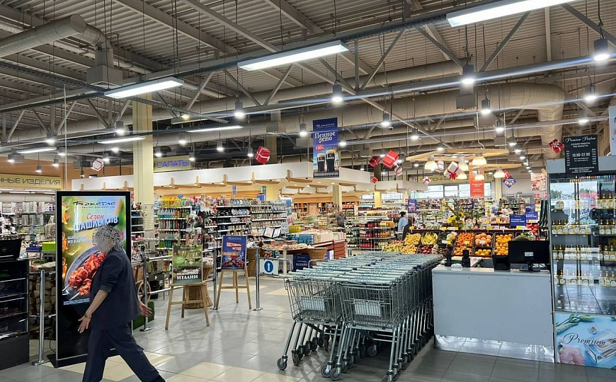 Продажа Торгового центра на выезде из Казани фото
