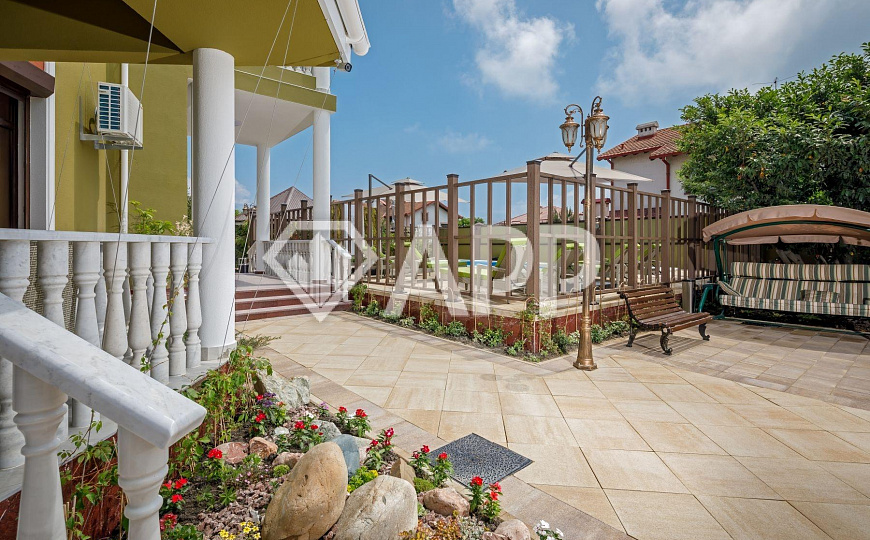Продаю 4* бутик-отель на Черноморском побережье 965,4 м² фото