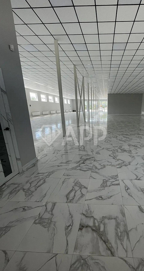 Сдам помещение свободного назначения, 746 м² . Аренда от 300 м² в г. Курганинске фото