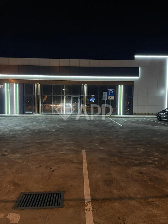 Сдам помещение свободного назначения, 746 м² . Аренда от 300 м² в г. Курганинске фото