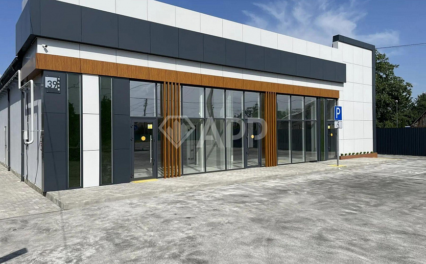 Сдам помещение свободного назначения, 746 м² . Аренда от 300 м² в г. Курганинске фото