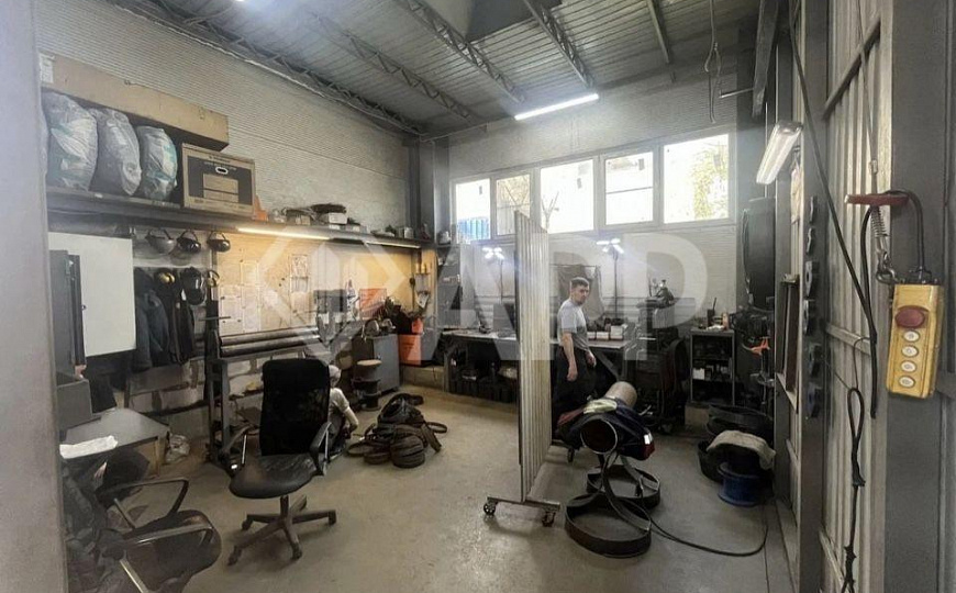 Продаю производственное помещение, 1 190,5 м² фото