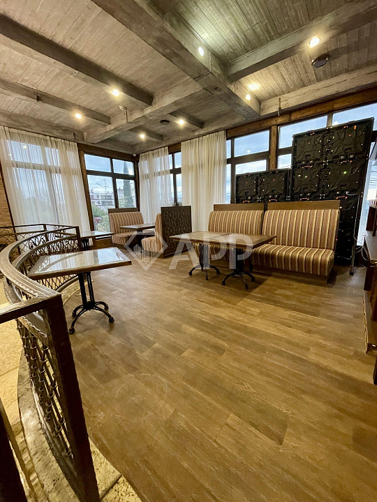 Отдельно стоящее здание, 1500 м² фото