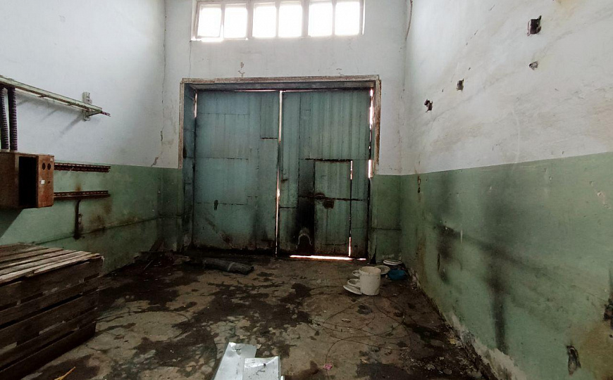 Склад с ж/д тупиком, 1000 м² фото