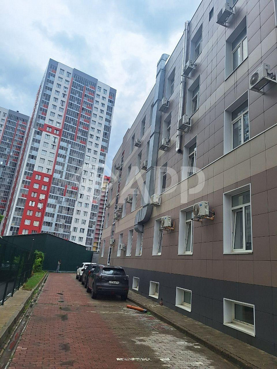 Продам здание, 3270м² фото