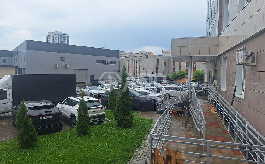 Продам здание, 3270м² фото