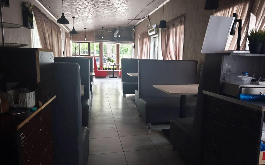 Аренда готового кафе 107 м² | Первая линия фото