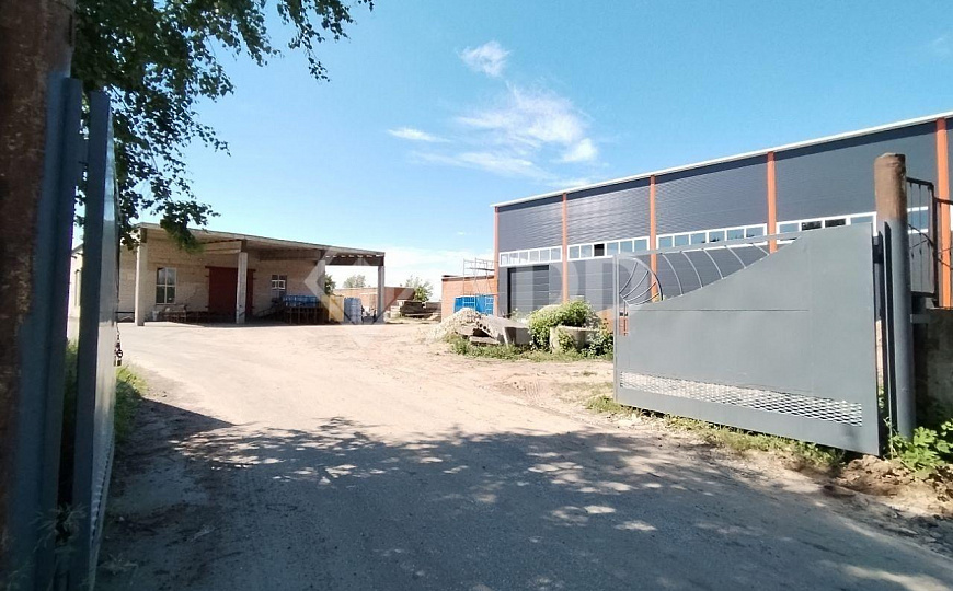 Здание склада 1376 м² фото