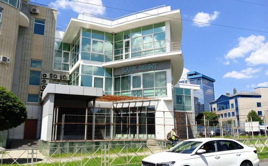 Сдаю помещение свободного назначения, 574 м² в центре фото