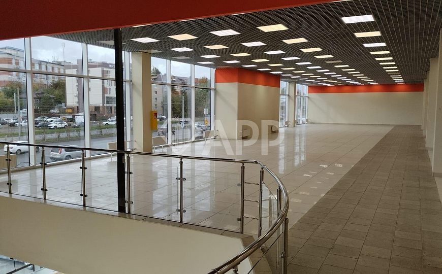 Сдаю помещение с очень высоким трафиком, 760м² фото