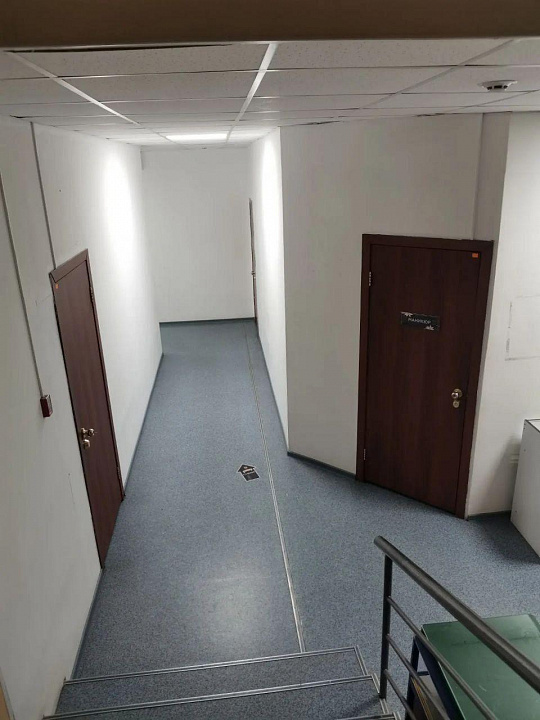 Здание 1026,4 м2, 3 этажа в центре Каргаска фото