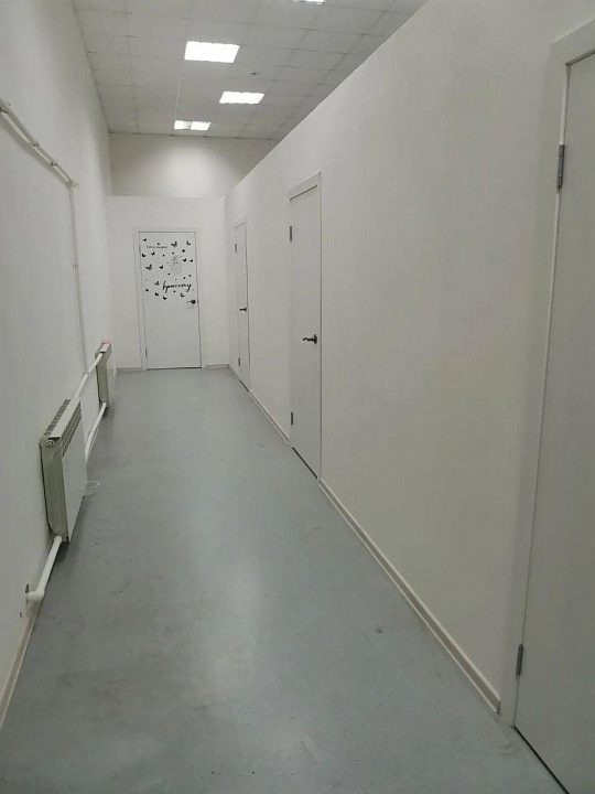 Здание 1026,4 м2, 3 этажа в центре Каргаска фото