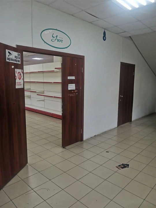 Здание 1026,4 м2, 3 этажа в центре Каргаска фото