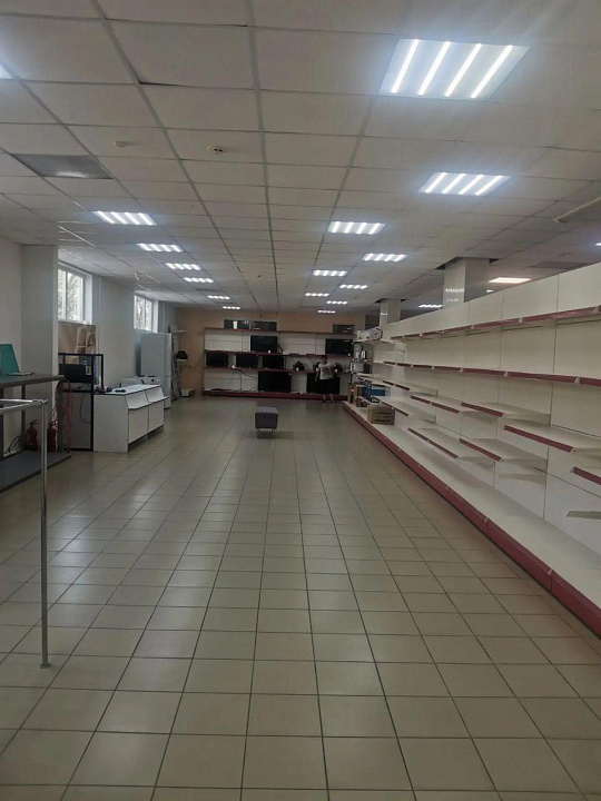 Здание 1026,4 м2, 3 этажа в центре Каргаска фото