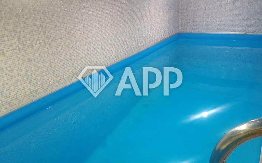 Продам здание в центре фото