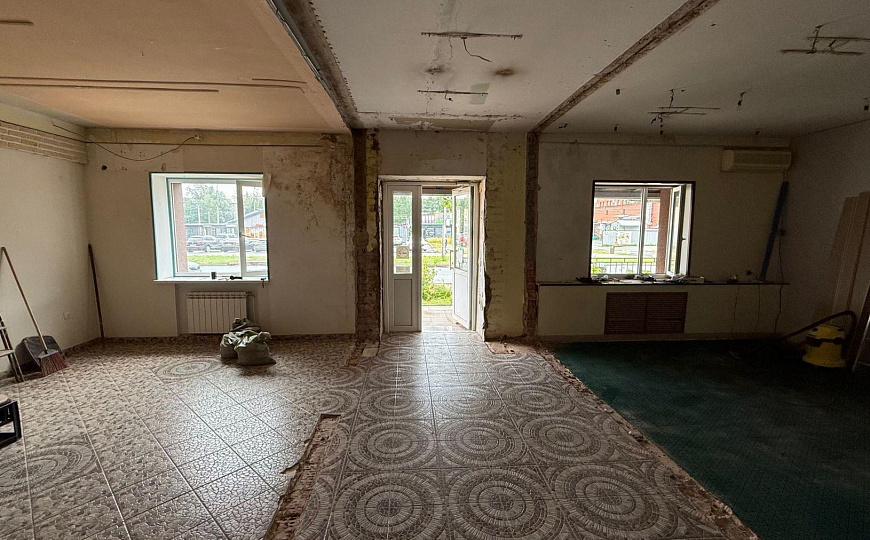 Сдам торговое помещение, 60 м² высокий трафик фото