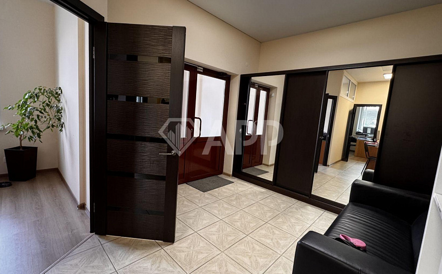 Аренда офиса с мебелью 71,1 м² фото
