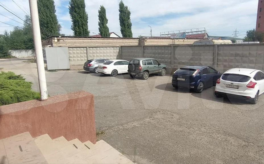 Офисы в бизнес-центре на Бахтурова от 12,5 м² фото
